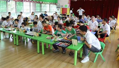 冶建青年走進(jìn)兒童福利院，帶去愛的“綠動(dòng)”