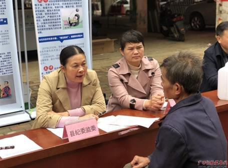 每一本卷宗都是漂亮答案——記廣西勤廉榜樣、梧州市紀(jì)委監(jiān)委第五監(jiān)督檢查室主任李世群